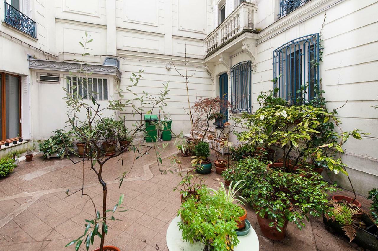 Paris Entre Opera Et Montmartre Apartment Екстериор снимка